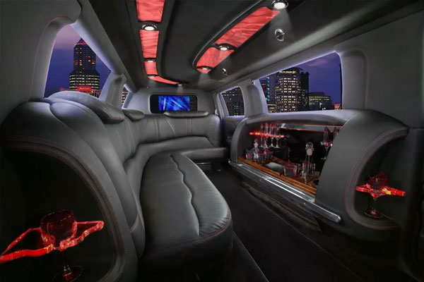 Lincoln MKT Stretch Limo
