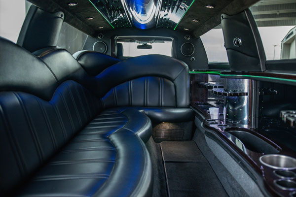 Lincoln MKT Stretch Limo