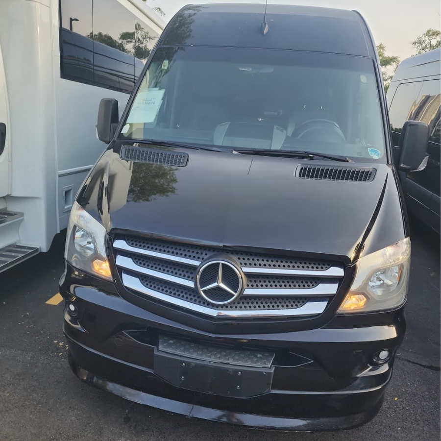 Chicago Trolley for Rent and Tourism